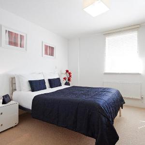 Light and airy 2 bedroom in Central Maidenhead