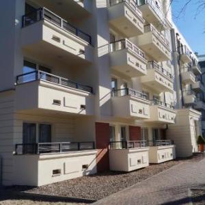 Osiedle Cesarskie Apartamenty - Parking - Apartamenty Bryza