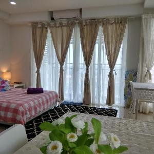 Zulanie Family Studio at D'Perdana Apartment with Pool WiFi and Netflix in Kota Bharu City Centre