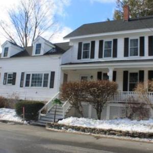 New One Bedroom Apartment Near Lake Winnipesaukee