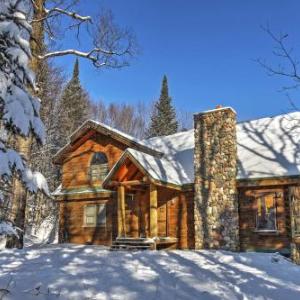 Copper Lodge - Gorgeous Gleason Cabin with Deck!