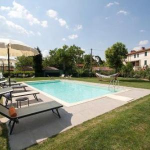 Camucia-Monsigliolo Villa Sleeps 9 Pool Air Con