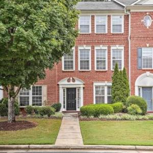 Townhome about 1 Mi to Kennesaw State University!