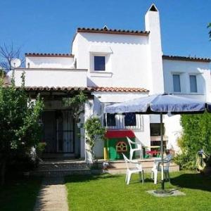 House In Lestartit Near Beach