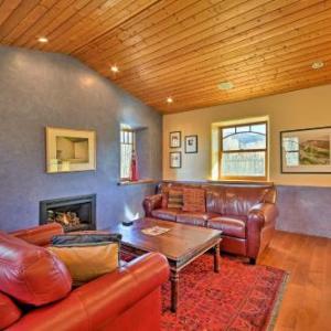 Taos House with Yard - Walk to Historic Taos Plaza!