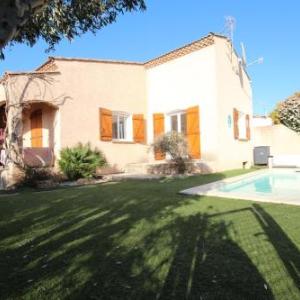 Belle villa de 138m2 3 chambres avec joli jardin et piscine privée 3 km de la mer LXBRU5