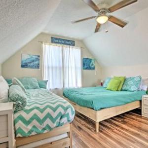 Jacksonville Beach Apt with Balcony Ocean 1 Mi!