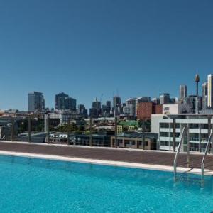 Spacious Apt V Stylish Furniture Pool GYM