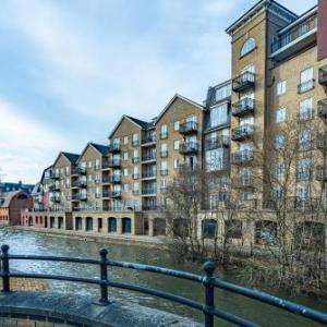 Riverside House by Celador Apartments