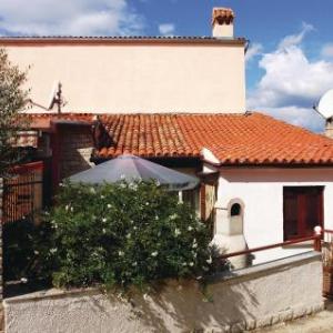 Two-Bedroom Holiday Home in Pula