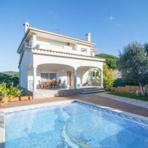 Awesome home in Santa Cristina d'Aro with Outdoor swimming pool and 4 Bedrooms