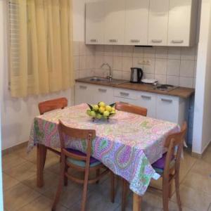 Apartment in Slatine with terrace air conditioning WiFi washing machine (4782-3)