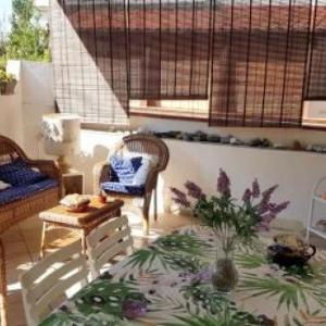 House with one bedroom in Villaggio del Golfo with furnished terrace 100 m from the beach