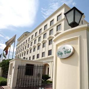 DLF Club 3