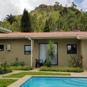 Veki's Town Lodge Apartments
