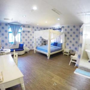 Blue Sea Inn