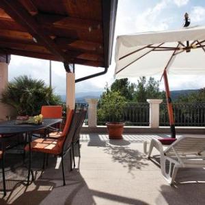 Two-Bedroom Apartment in Rabac