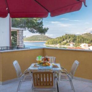 One-Bedroom Apartment in Ploce