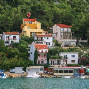 One-Bedroom Apartment in Ploce