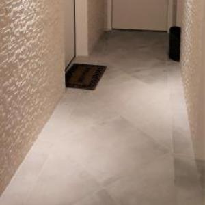 Nice Booking - Cours Saleya Gassin