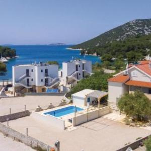 Nine-Bedroom Holiday Home in Tribunj