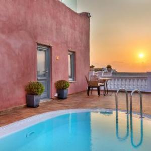 TRAMONTO SECRET VILLAS