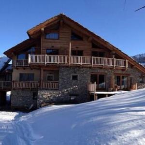 Idyllic chalet at the top of the Clotes ski run