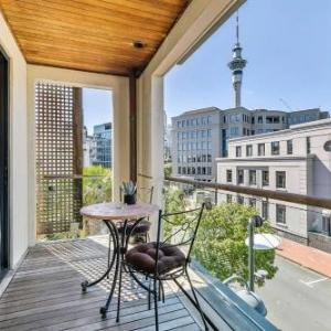 Enormous CBD 1BR Unit with Parking by Zodiak Stays