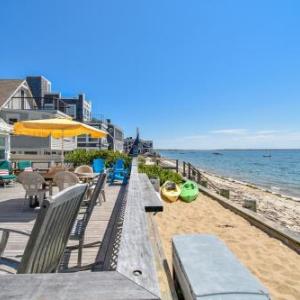 105 Beachfront on Commercial St with Sweeping Views of the Harbor Dog Friendly