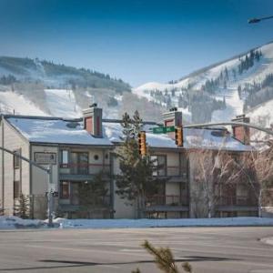 Empire Coalition #103: Walk to the lifts from this condo in the hear of Park City! Right on the shuttle to Main Street!