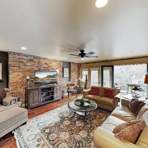 5 Star Luxurious Urban Loft Apartment In The Heart Of Asheville condo