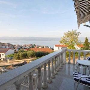 Apartment in Vrbnik/Insel Krk 13607