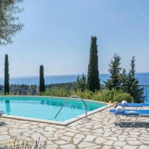 Agios Nikitas Villa Sleeps 6 with Pool and Air Con