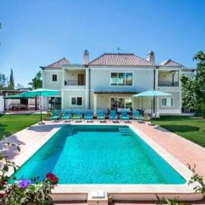 Almancil Villa Sleeps 8 with Pool Air Con and WiFi