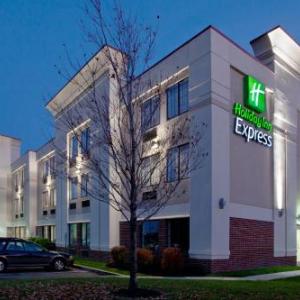 Holiday Inn Express Hotel & Suites Grove City