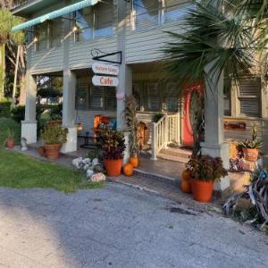 Nature Coast Inn & Cottages