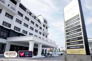 Metro Park View Hotel Kota Lama Semarang, Semarang