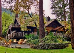 Weasku Inn, Grants Pass
