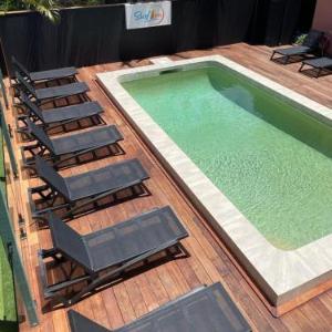 Surf Inn Boutique Backpackers - FREE BREAKFAST