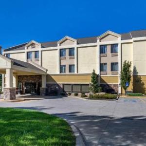 Comfort Inn & Suites Kansas City - Northeast