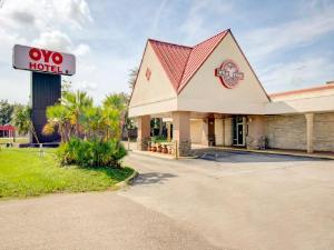 OYO Hotel Dundee By Crystal Lake, Davenport