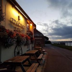 Edgcumbe Arms