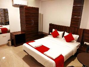 Royal Orbit, Panchgani