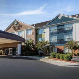 Hotels near The Amp Ballantyne - Quality Suites Pineville - Charlotte