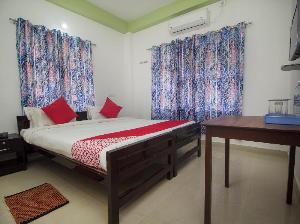 Vaccinated Staff - OYO 18811 Dream Mansion, Siliguri