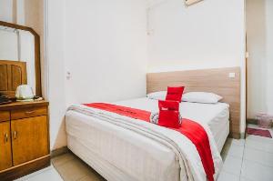 RedDoorz Plus near WTC Batanghari Mall, Jambi