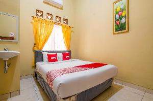 OYO 2682 Bumi Eyang Enin Homestay Syariah, Tasikmalaya