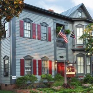Hotels near New Bern Riverfront Convention Center - The Aerie