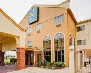 Quality Inn & Suites Baylor Stadium North, Waco