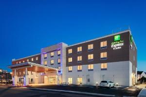 Holiday Inn Express & Suites - Medford, an IHG Hotel, Medford